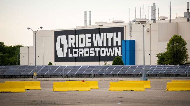 Lordstown Nears Deal to Sell Ohio Plant to Taiwan’s Foxconn