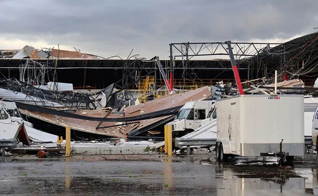 FedEx facility damaged by tornadoes in Michigan