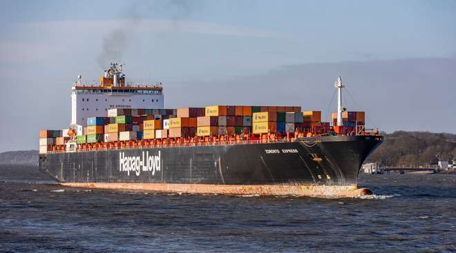 A Hapag-Lloyd containership