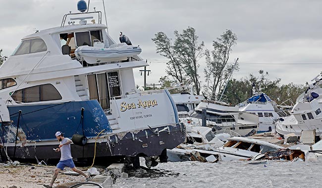Boats pile up in Fort Myers, Fla. 