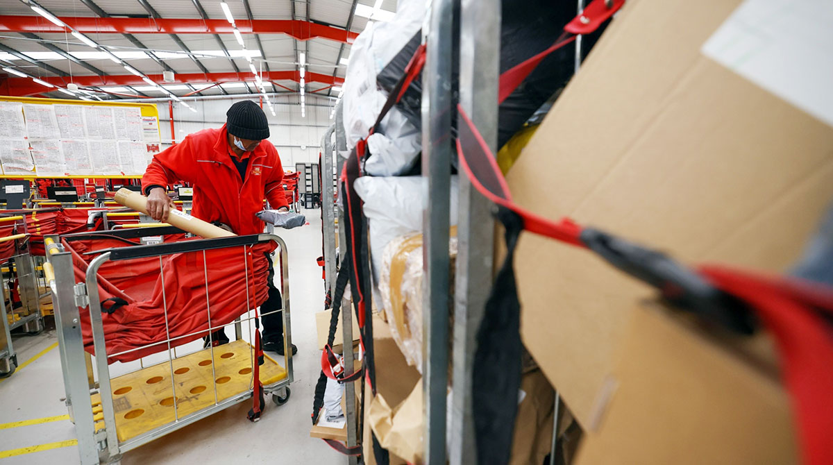 Royal Mail Hands $540 Million to Investors on Parcel Windfall