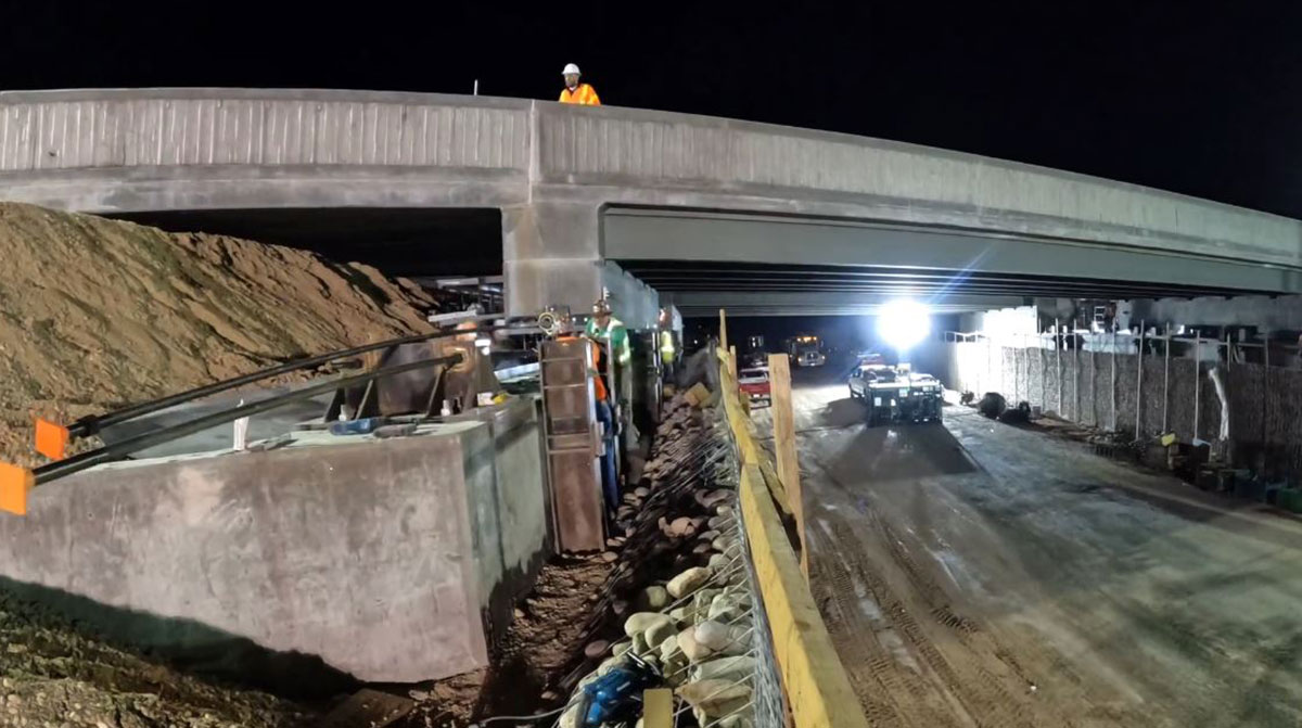 Nighttime work on the bridge slide project on I-15 in Utah