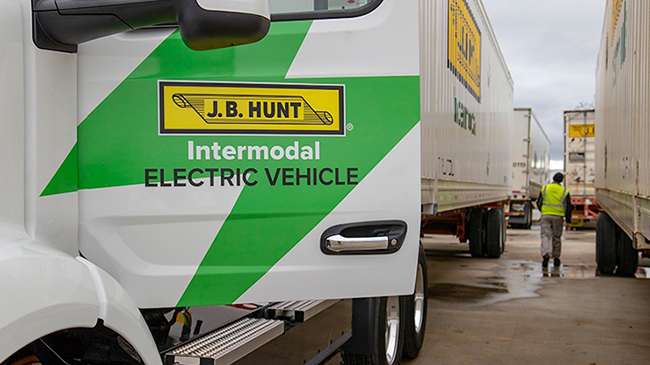 A J.B. Hunt intermodal electric truck
