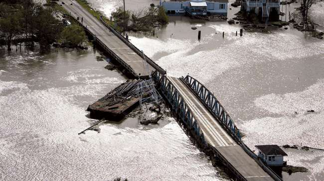 Louisiana bridge/Hurricane Ida