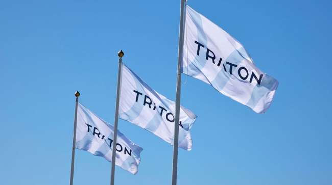 Traton company flags