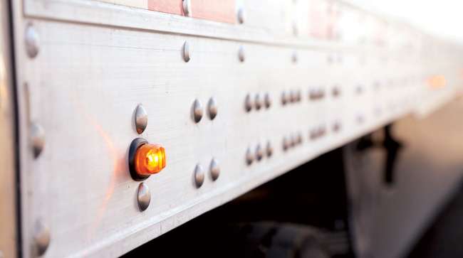 Side light on a trailer