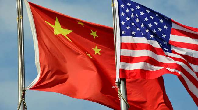 Flags of China and the U.S.-tariffs