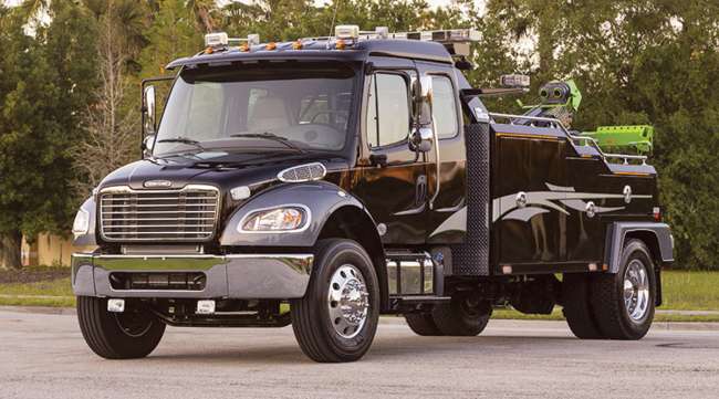 Freightliner M2 106 tow truck