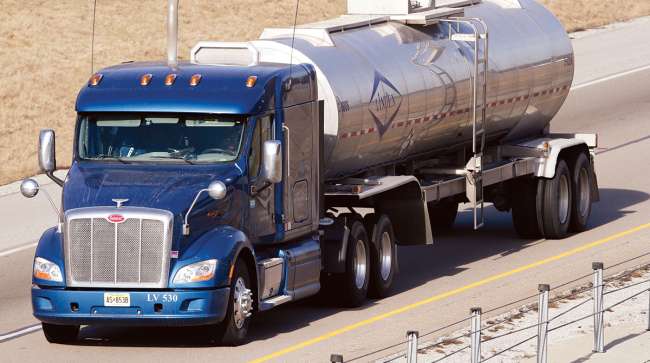 Fuel tank truck on Interstate 71 in Kentucky