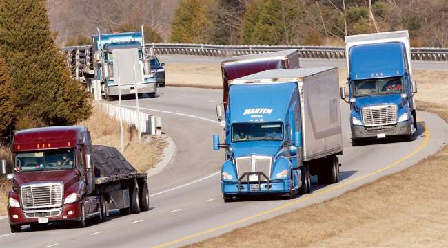 Trucks on I-71 in Northern Kentucky