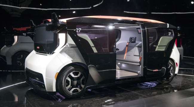 GM's Cruise Origin electric driverless shuttle. (David Paul Morris/Bloomberg News)