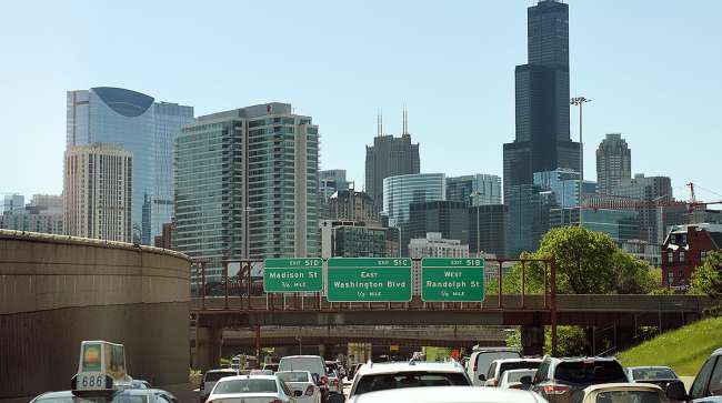 Traffic heading into downtown Chicago