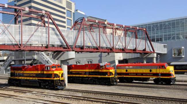 Kansas City Southern releases third-quarter earnings.