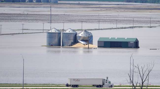 Iowa farmland flood