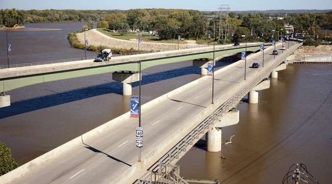 US 40 and 59 bridges over the Kansas River