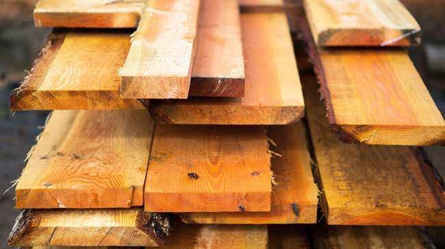 US-Canada Trade Spat on Trees Adds to Lumber Swings