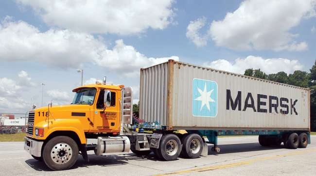 Maersk Heads for Record Profits, Gives $80 Million to Employees
