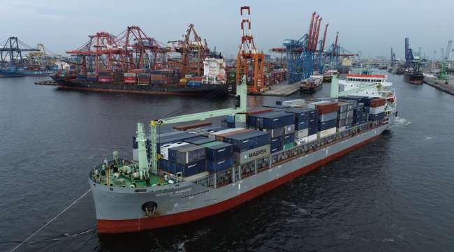 Container ship Meratus Waingapu sails near Tanjung Priok Port in Jakarta, Indonesia, on Nov. 14.