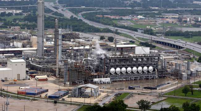 Flint Hills Resources oil refinery near downtown Houston