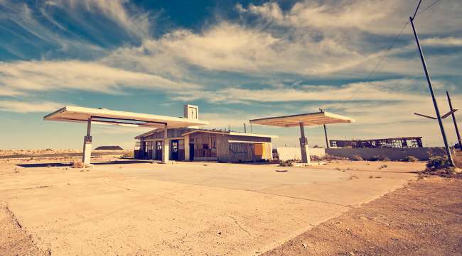 An abandoned gas station on Route 66
