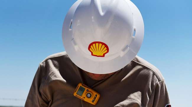 Shell employee in hard hat