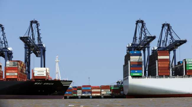A container ship docks at the Port of Felixstowe in the U.K. (Chris Ratcliffe/Bloomberg News)
