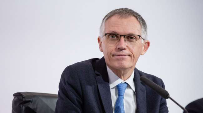 Stellantis CEO Carlos Tavares is seen during a news conference in France in February 2020. (Marlene Awaad/Bloomberg News)