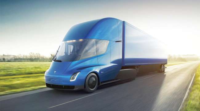 A Tesla Semi all-electric truck