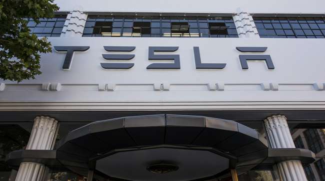 Tesla is quietly drawing some praise from analysts.