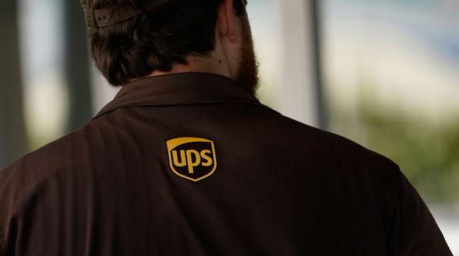 UPS to Hire 100,000 Employees