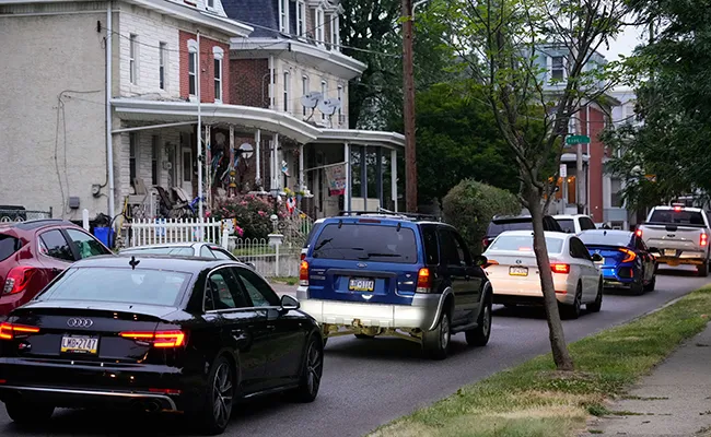Traffic in a Philadelphia neighborhood