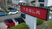 A Tesla dealership in Illinois