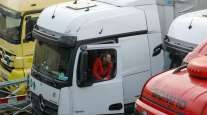 France to Exempt Truck Drivers From COVID Tests to Cross Borders