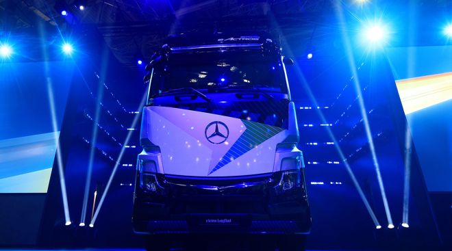 Daimler Truck’s Mercedes-Benz eActros LongHaul electric truck