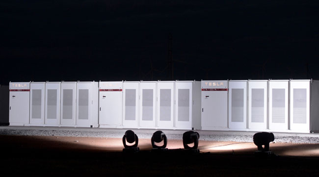 Tesla's battery project in Australia is seen at night in 2017. (Carla Gottgens/Bloomberg News)